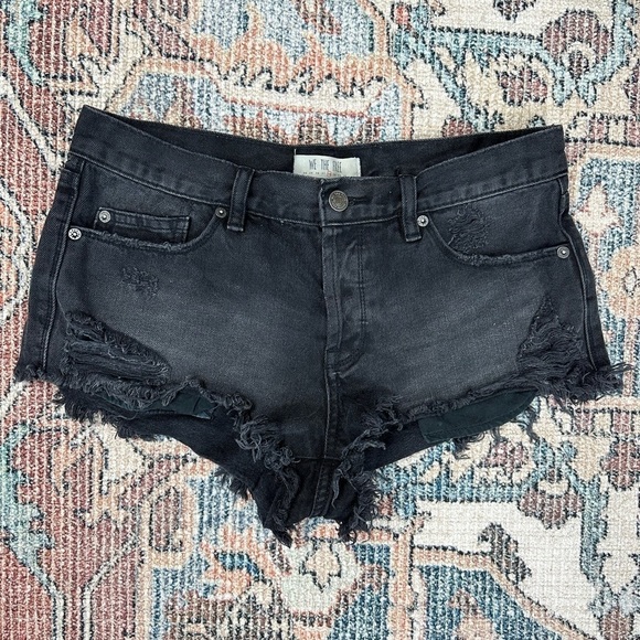We the Free Size 28 Black Raw Him distressed Shorts - Picture 4 of 8
